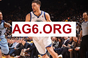 拓媒：杨瀚森和亚当斯卡位时从正面推了对手 所以被吹了犯规